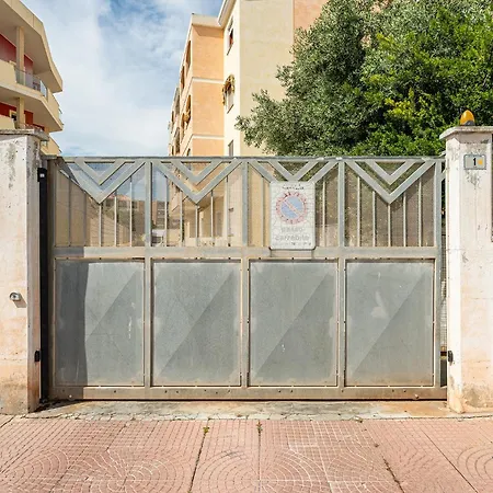 Corner Via Italia Apartman Quartu SantʼElena